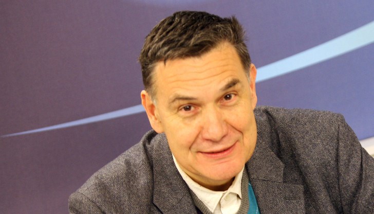 Попов: "Марешки е господар в една страна с унизена държавност и бутафоризирани институции" Попов: "Марешки е господар в една страна с унизена държавност и бутафоризирани институции"