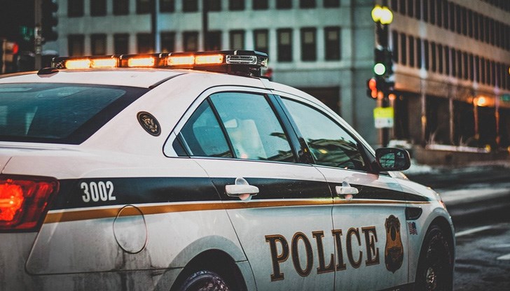 Според свидетели на инцидента става дума за конфликт в сграда, в която са се събрали членове на мотоциклетни клубове Според свидетели на инцидента става дума за конфликт в сграда, в която са се събрали членове на мотоциклетни клубове