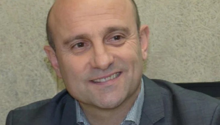 От правителствената пресслужба определят Дановски като човек със "съществен опит като специалист в областта на инвестиционния маркетинг, бизнес и мениджмънт консултациите" От правителствената пресслужба определят Дановски като човек със "съществен опит като специалист в областта на инвестиционния маркетинг, бизнес и мениджмънт консултациите"