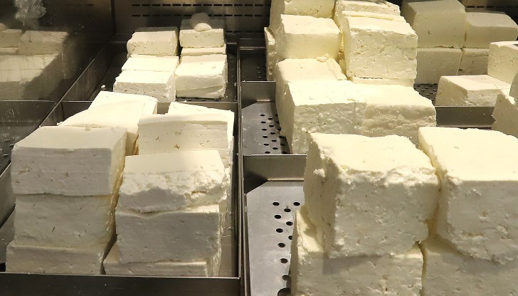 В млечните продукти може да има най-много 20 на сто сухо мляко