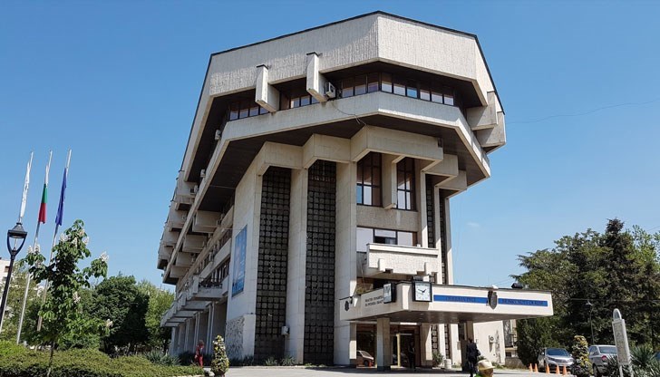 Минималният размер на заплащането за длъжността е 630 лева