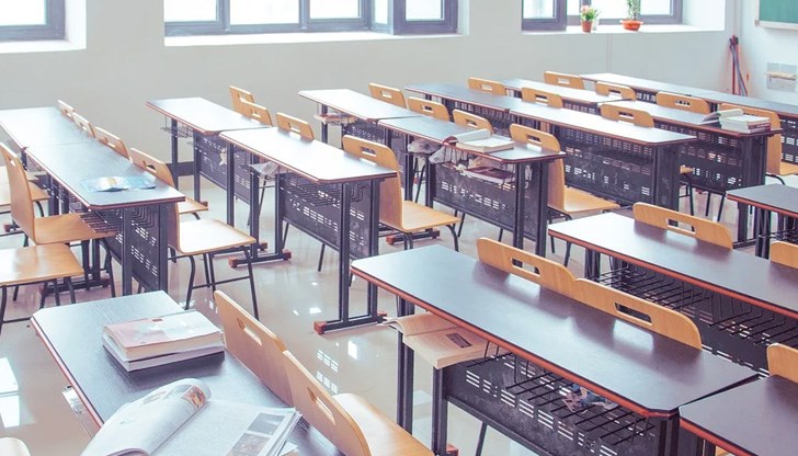 В периода от 14 до 30 септември е възможно да учат онлайн