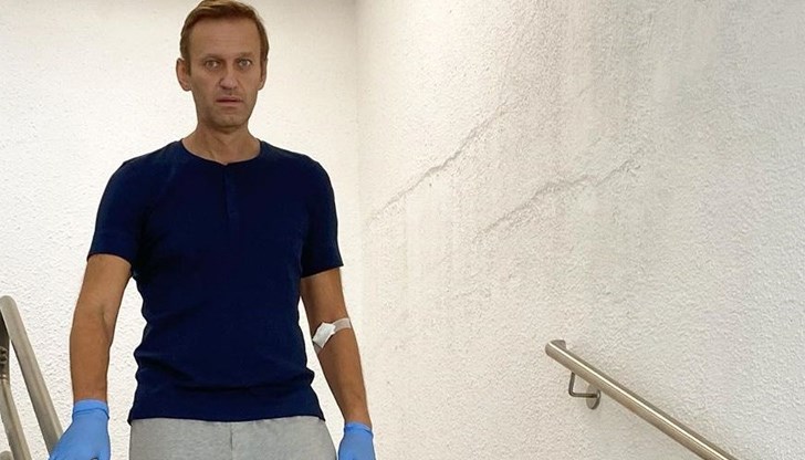 Навални сподели, че доскоро не е разпознавал никого и не е можел да отговаря на въпросите на лекаря, който всяка сутрин идвал в стаята му, за да му помага да си върне способността да води разговор