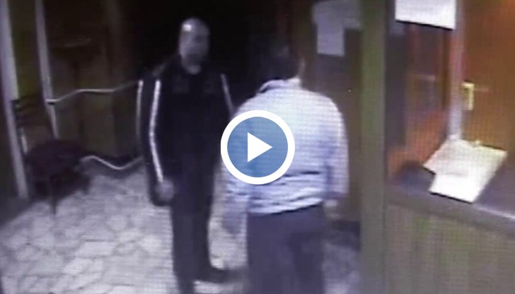 Мъжът успява да се сдобие със записи от побоя след 7 години