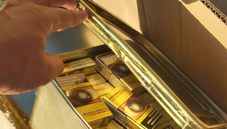Цигарите с български бандерол са намерени в пратки обявени като пчелен мед и авточасти
