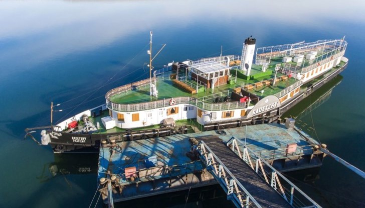 След пристигането на кораба в България експертите на Националния исторически музей са започнали работа по обновяването на музейната експозиция След пристигането на кораба в България експертите на Националния исторически музей са започнали работа по обновяването на музейната експозиция