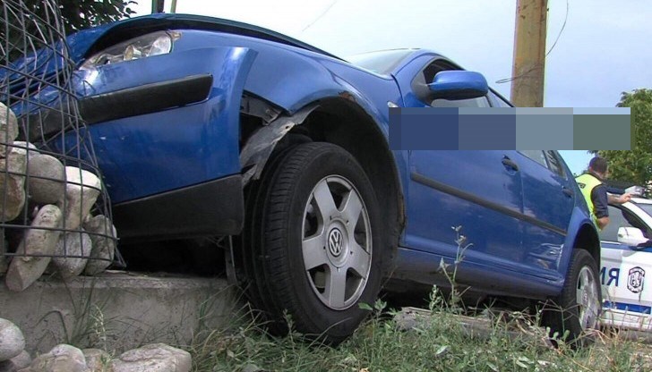 Има сериозни материални щети по автомобила Има сериозни материални щети по автомобила