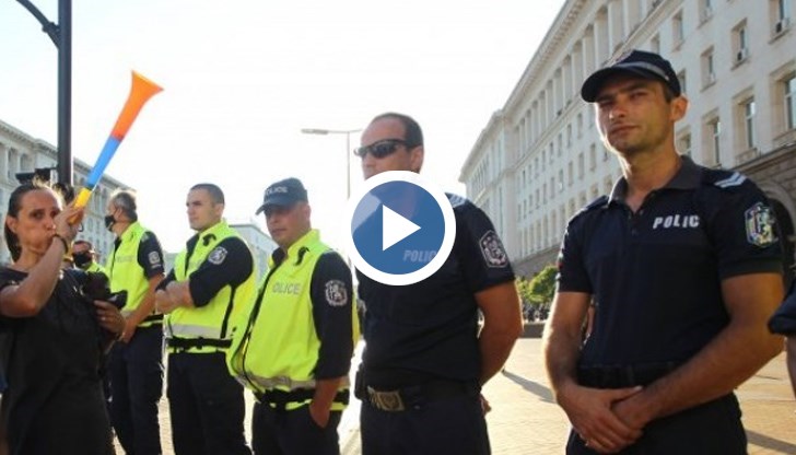 Служителите на МВР са разгневени от системното пренебрежение спрямо тях и са готови за протестни действия