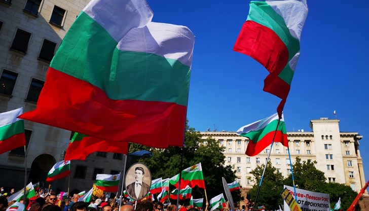 Децата ни искат само демокрация, те не са "леви"