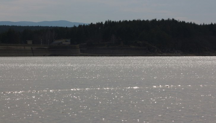 Отишъл на риболов с приятел, решил да скочи да плува и повече не се появил