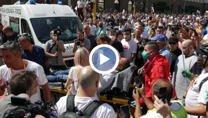 Брифинг на Спешна помощ за пострадалите на протеста