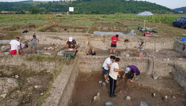В Археологическата група се посочиха досегашни успешни практики, които могат да послужат за основа на проекта, при което археологическите пейзажи да се превърнат в ценност