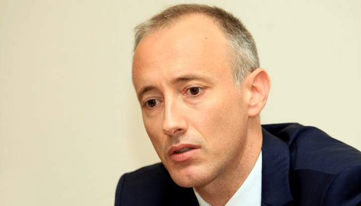 Всички школа обаче следват една цел - невзаимодействие между паралелките Всички школа обаче следват една цел - невзаимодействие между паралелките