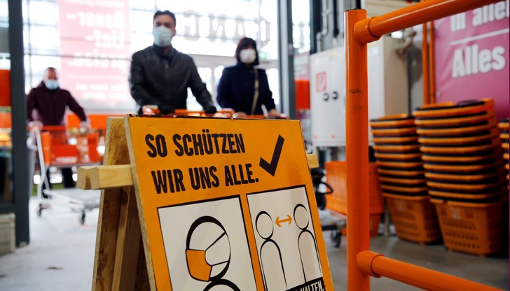 Новите ограничения влизат в сила от понеделник