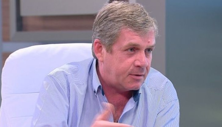 Глупостите в учебниците щяха да бъдат смешни, ако не бяха трагични за българското образование