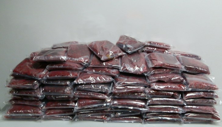 Митническите служители открили над 12 кг тютюн за наргиле в различни разфасовки без български акцизен бандерол