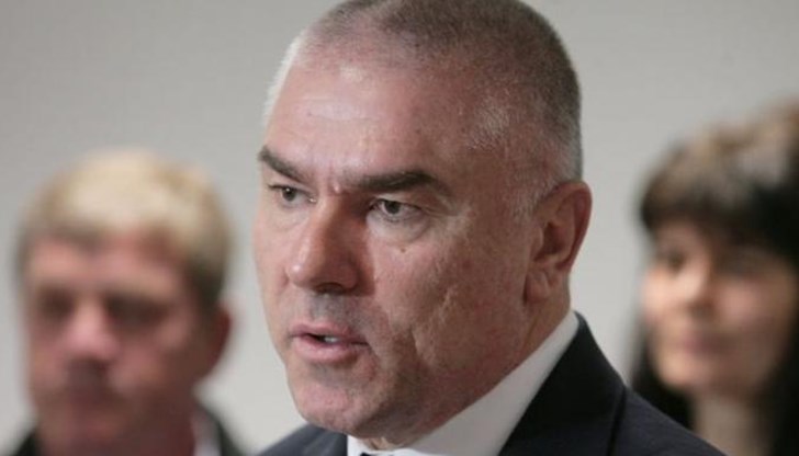 Лидерът на "ВОЛЯ" беше категоричен, че партията му няма да подкрепи проекта за нова Конституция Лидерът на "ВОЛЯ" беше категоричен, че партията му няма да подкрепи проекта за нова Конституция