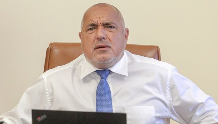 Трудно е за жертвите на безумията да смогнат с поредната простотия, измислена от калинките