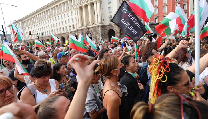 В много части на Централна и Югоизточна Европа днес отново се иска смелост, за да изразиш мнението си, за да излезеш на протест, дори за да гласуваш свободно и независимо В много части на Централна и Югоизточна Европа днес отново се иска смелост, за да изразиш мнението си, за да излезеш на протест, дори за да гласуваш свободно и независимо