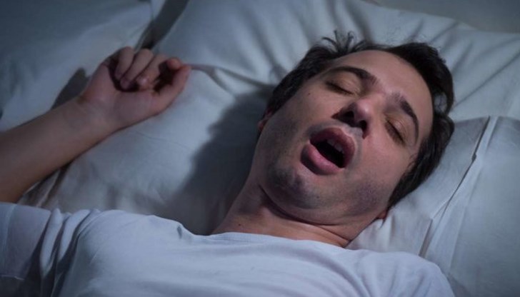Учени са анализирали медицински изследвания на връзката между коронавируса и обструктивната сънна апнея