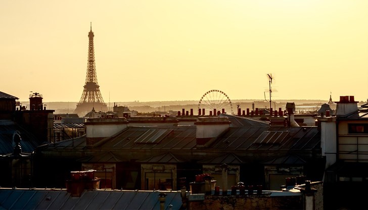 Ударната вълна разтърси прозорци на сгради Ударната вълна разтърси прозорци на сгради