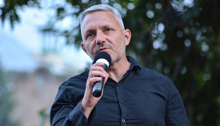 Отне ми време да превъзмогна шока и осъзнаването на случващото се, мащабите му и мисълта, че адвокатите и адвокатурата най-сетне заеха своето достойно място в обществото! Отне ми време да превъзмогна шока и осъзнаването на случващото се, мащабите му и мисълта, че адвокатите и адвокатурата най-сетне заеха своето достойно място в обществото!