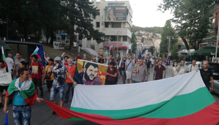 Не може ние да се срамуваме от това, че сме българи Не може ние да се срамуваме от това, че сме българи