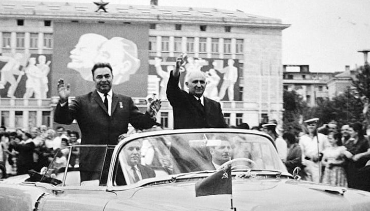 Това, което преживяхме в последното десетилетие на ХХ век беше следствие от безконтролното господство на комунистическата партия и разрухата, която донесе 9 септември Това, което преживяхме в последното десетилетие на ХХ век беше следствие от безконтролното господство на комунистическата партия и разрухата, която донесе 9 септември