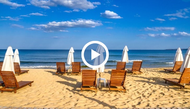 Все повече български туристи правят своите резервации по родното Черноморие именно през този месец