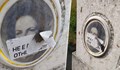 Лепенки за неплатен гроб върху снимките на покойниците
