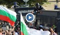 Адвокат: МВР укрива истината с какви вещества пръска протестиращите