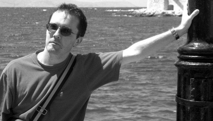 Учениците си спомнят за него като за посветен изцяло на работата си