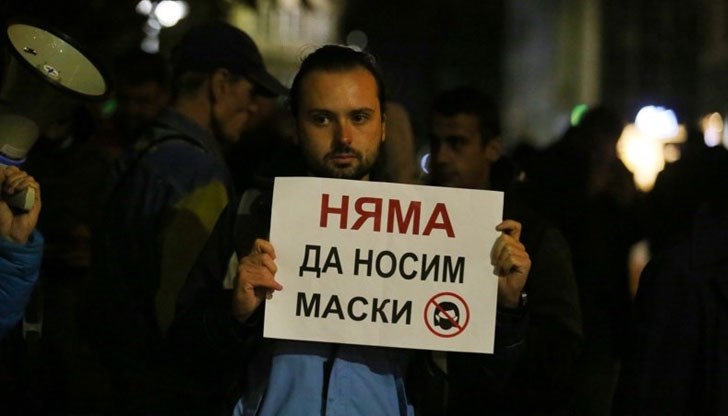 Ще има проверки и на протестите, където вчера демонстративно гориха маски, заяви кметът на София