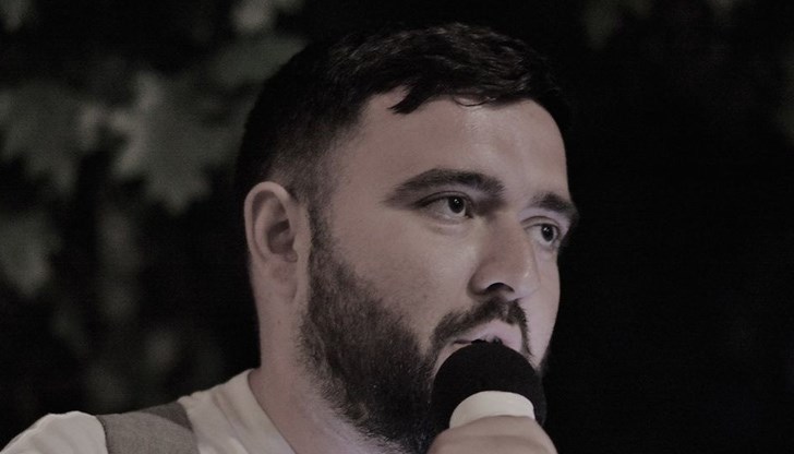 Харесва ли ви да ни наричат тулупи, тиня, маригнали, лузъри, платени, терористи, лош човешки материал, мисирки...?