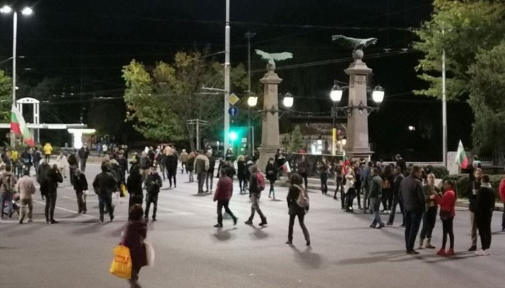 Граждани и студенти ще блокират “Орлов мост”