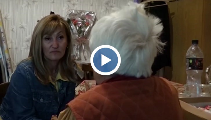 Под претекст, че трябва да даде пари за лечението на внука си, жената оставила до дърво пред дома си 4 000 лева, които имала у дома и злато. След това е брутално заплашена, че ще ѝ запалят къщата