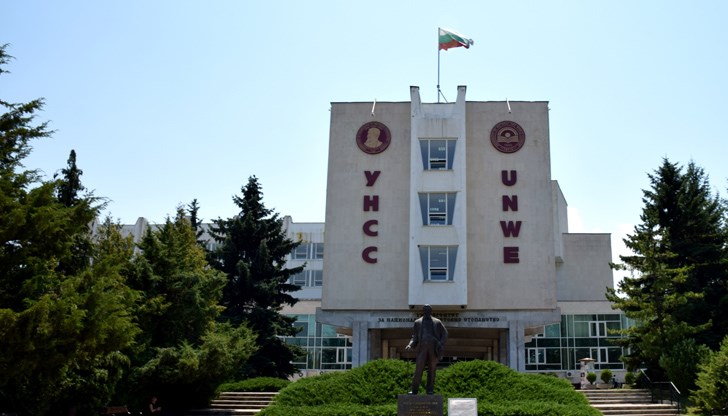 Обучението продължава онлайн