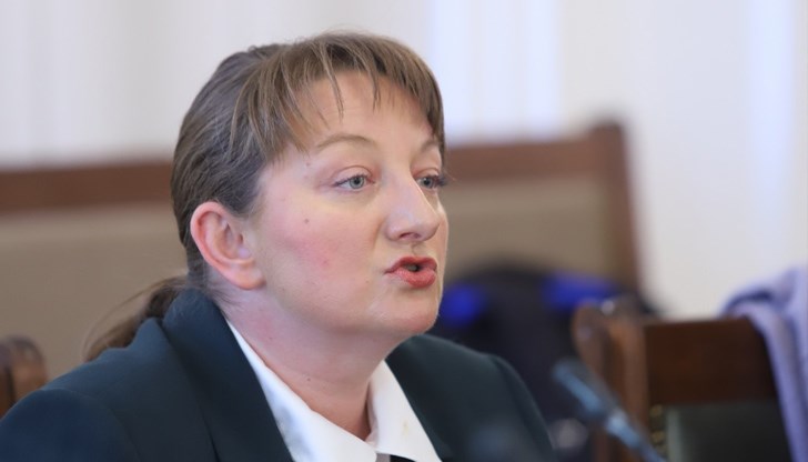 Данните изнесе социалният министър Деница Сачева по време на форум на КНСБ