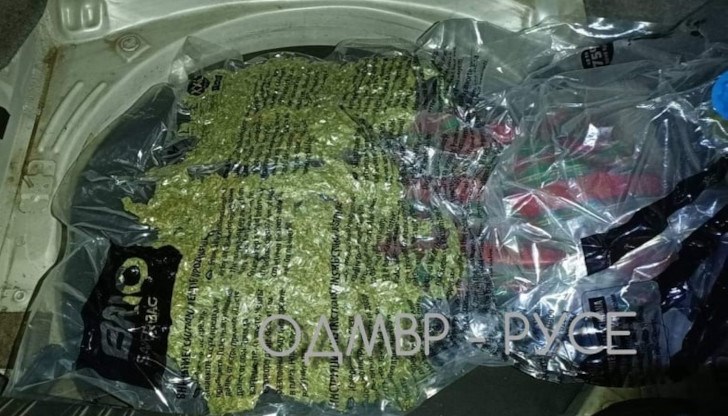 Полицаите са арестували 9 лица