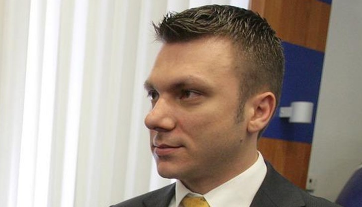 По думите му българските институции носят отговорност, защото години наред отказваха да електронизират здравеопазването