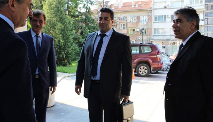 Областна администрация Русе ще бъде временно затворена за извършване на цялостна дезинфекция Областна администрация Русе ще бъде временно затворена за извършване на цялостна дезинфекция