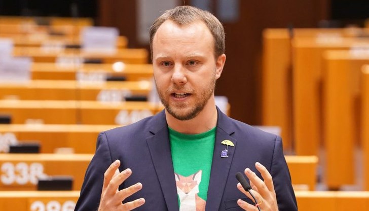 Твърде рано е за отпадане на мониторинга, наложен на България Твърде рано е за отпадане на мониторинга, наложен на България