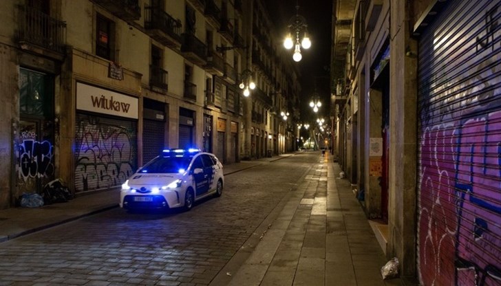 Властите в Каталуния веднага обявиха, че затварят региона Властите в Каталуния веднага обявиха, че затварят региона