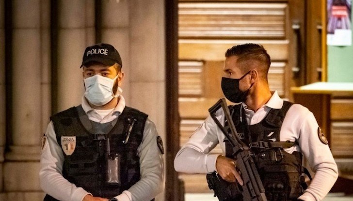 Случката се разиграла ден след като трима души бяха убити при нападение с нож в Ница