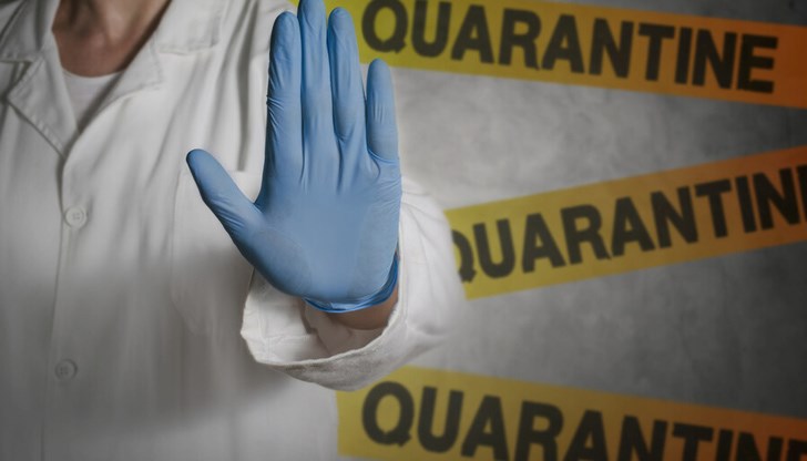 Става дума за момиче от 11 клас, което е контактно на далата вчера положителна проба ученичка