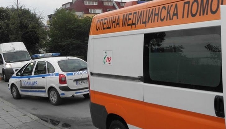 Катастрофирали са  автобус с търговищка регистрация, пътуващ от град Лозница в посока Търговище и микробус с разградска регистрация