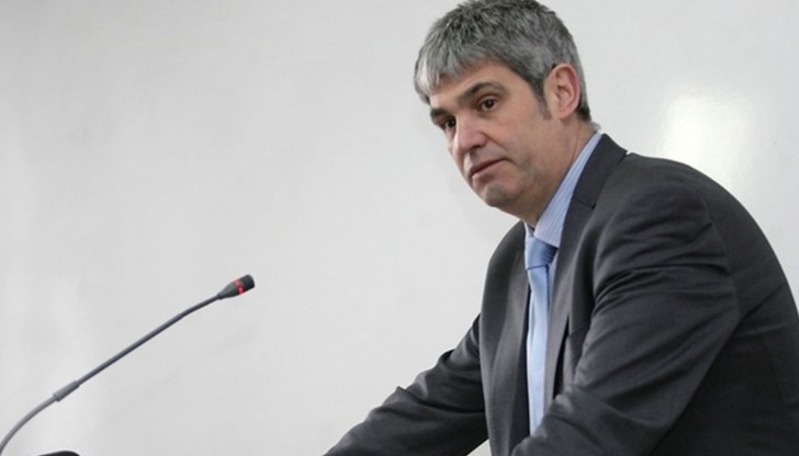 Пламен Димитров ще се срещне с министъра на финансите Кирил Ананиев Пламен Димитров ще се срещне с министъра на финансите Кирил Ананиев