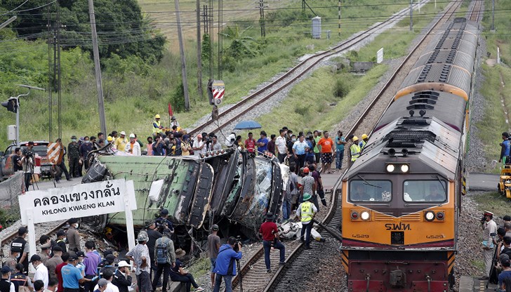 30 души са ранени 30 души са ранени