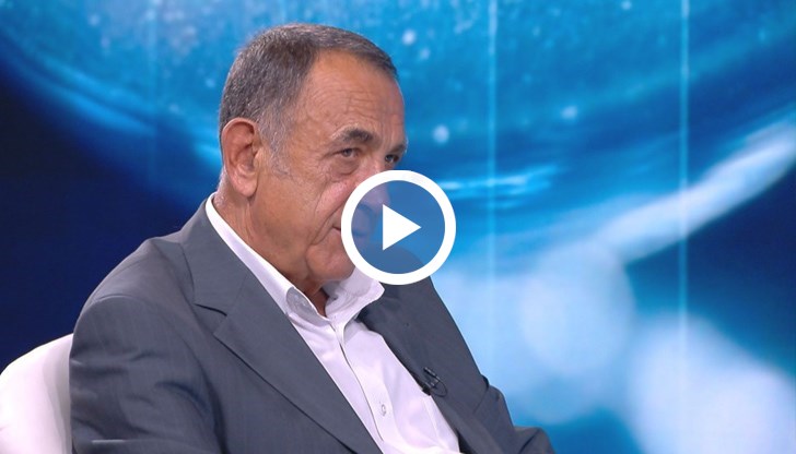 Ако показанията на убийците са изтръгнати с изтезания, защо не ми повдигнаха обвинение за това престъпление като военно лице, пита бившият директор на отдел "Убийства" в МВР