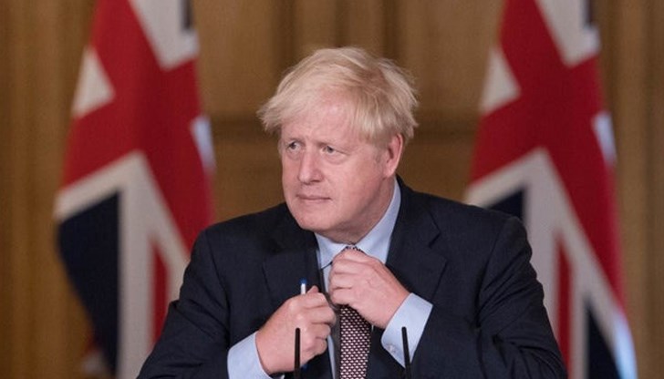 Британският премиер добави, че правителството не може да изключи тази възможност на фона на новите скокове при случаите на коронавирус в страната